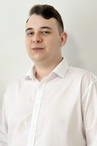 poza-george2 poza-george2